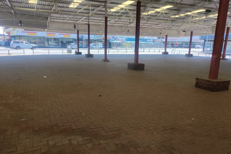 To Let commercial Property for Rent in Goodwood Central Western Cape